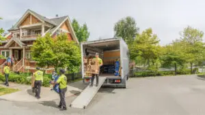 difference between a moving company and moving broker