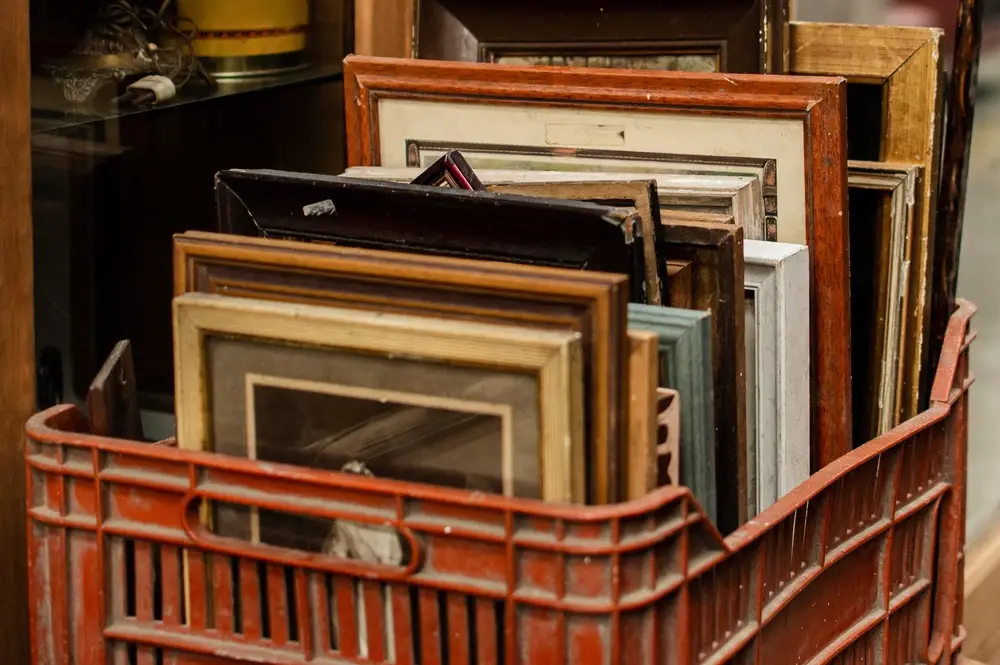 how to pack artwork for moving